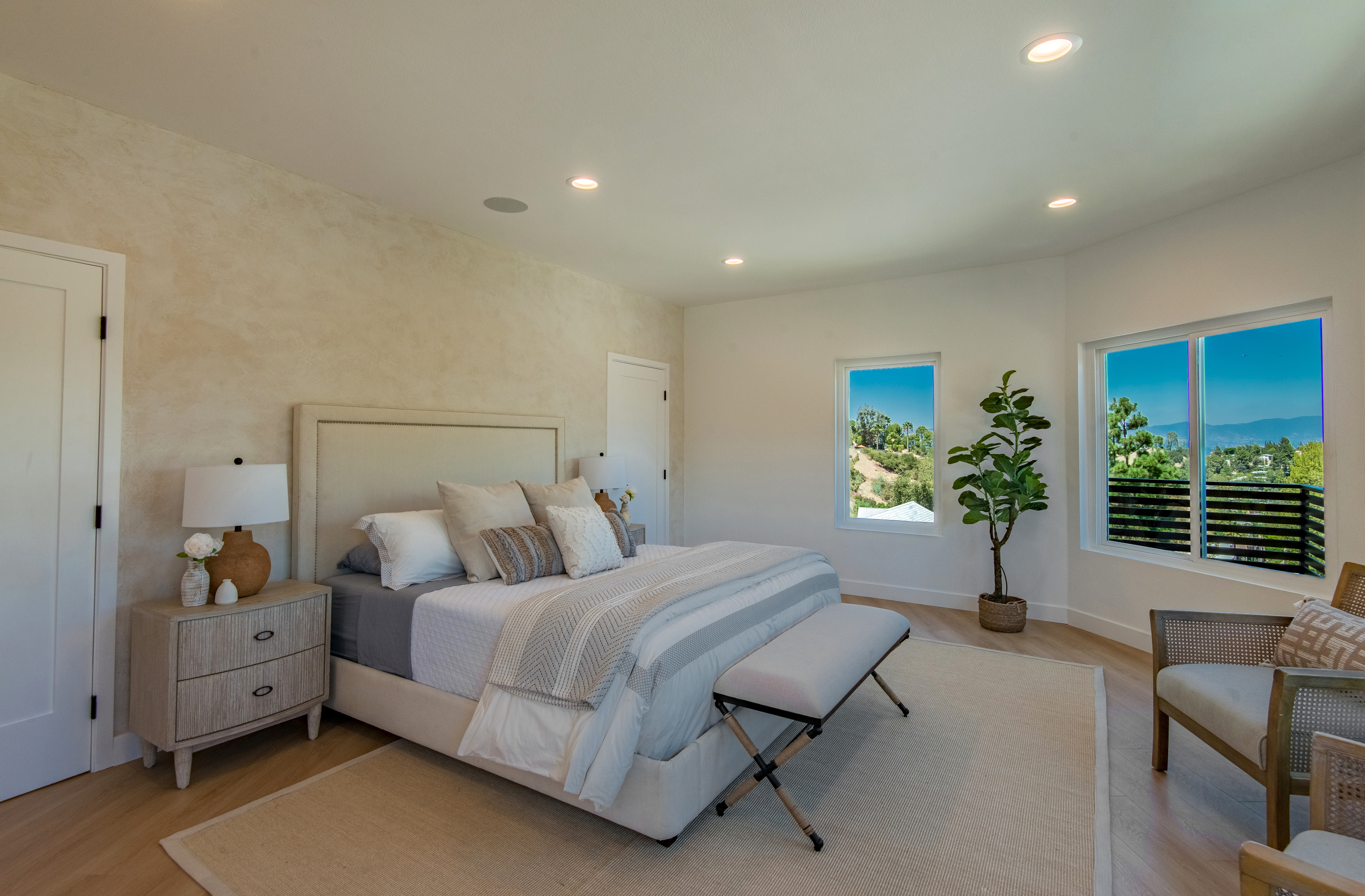  4211   Nogales Dr - 物件實景