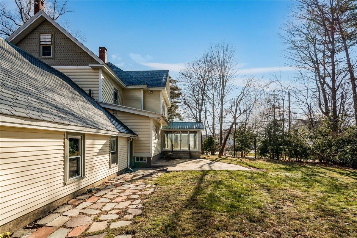 Nashua, New Hampshire, 03064, United States, 4 Bedrooms Bedrooms, ,3 BathroomsBathrooms,Residential,For Sale,1901242