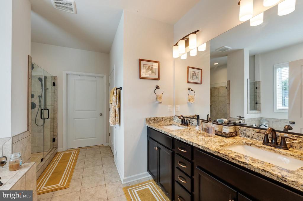 Spotsylvania, Virginia, 22551, United States, 3 Bedrooms Bedrooms, ,4 BathroomsBathrooms,Residential,For Sale,1869510