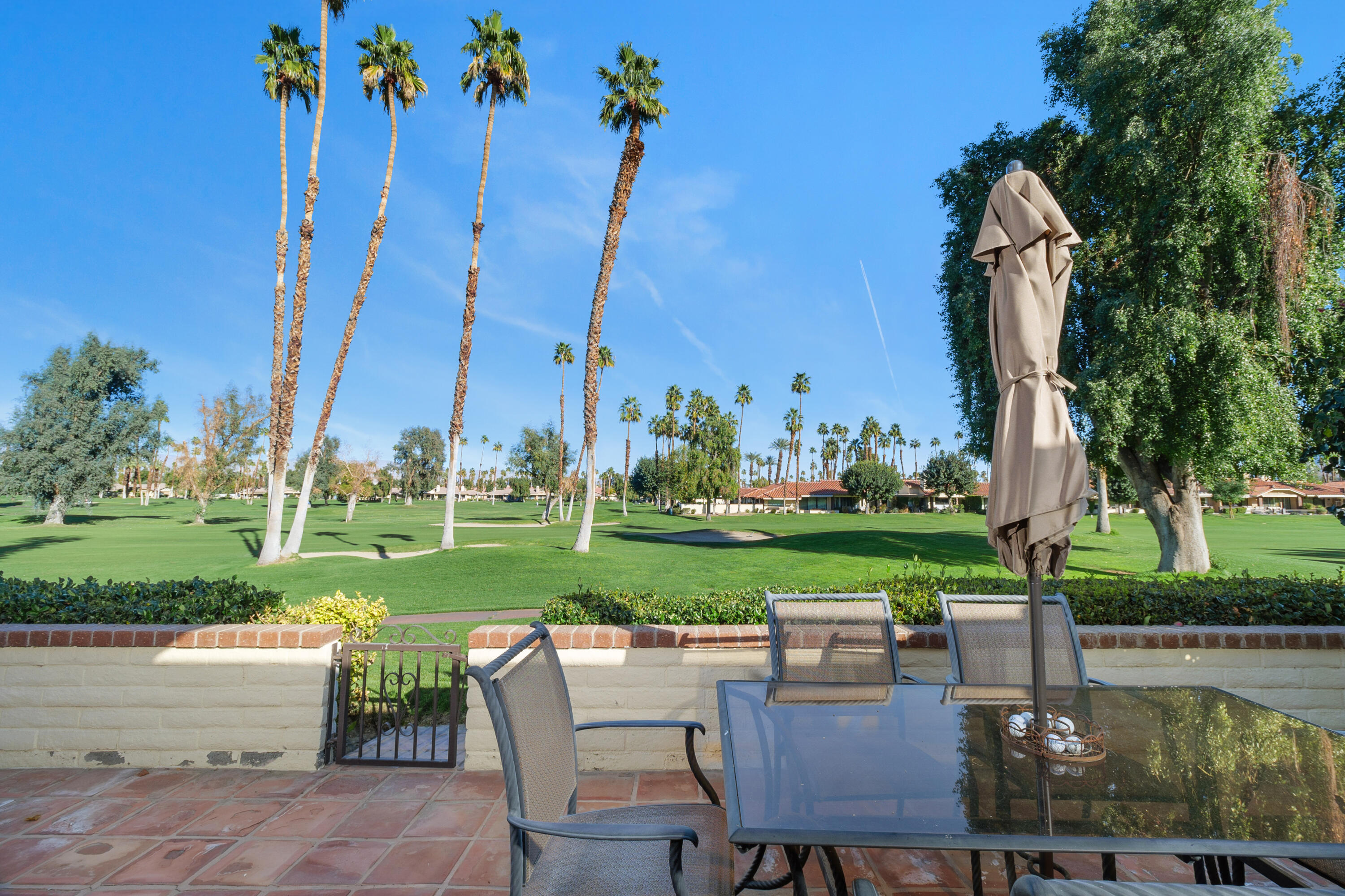 Palm Desert, California, 92260, United States, 2 Bedrooms Bedrooms, ,2 BathroomsBathrooms,Residential,For Sale,1951083