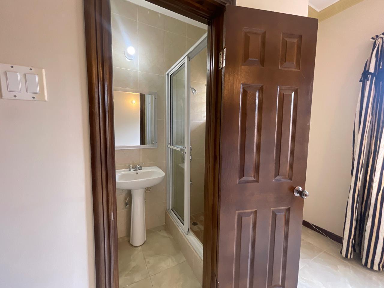 Kingston & St. Andrew, JM, 4 Bedrooms Bedrooms, ,4 BathroomsBathrooms,Residential,For Sale,1911465