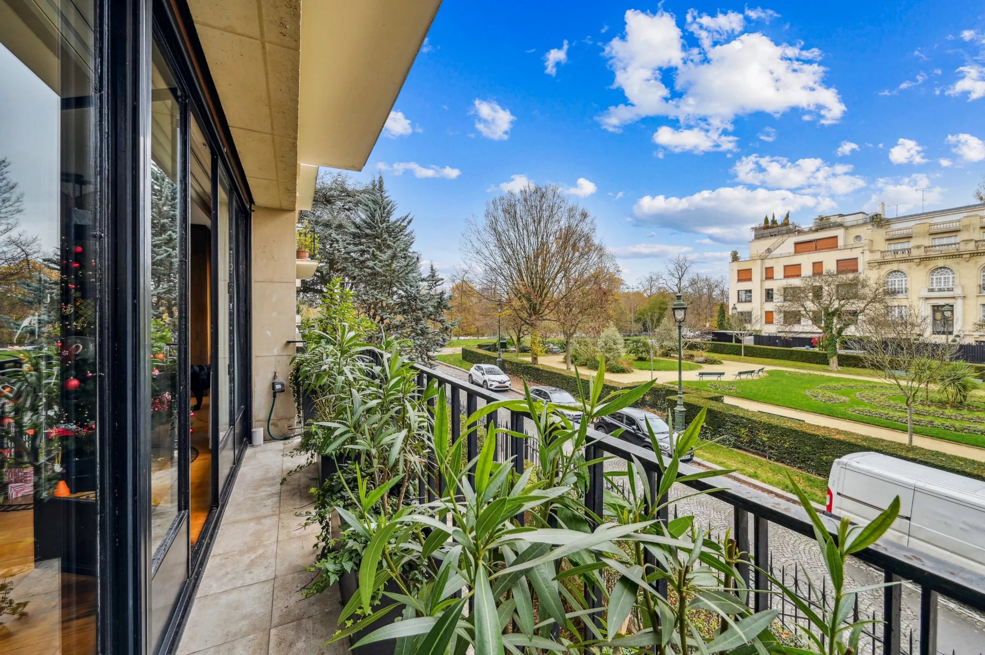 Paris 16th, Île-de-France, 75016, FR, 2 Bedrooms Bedrooms, ,1 BathroomBathrooms,Residential,For Sale,2002081