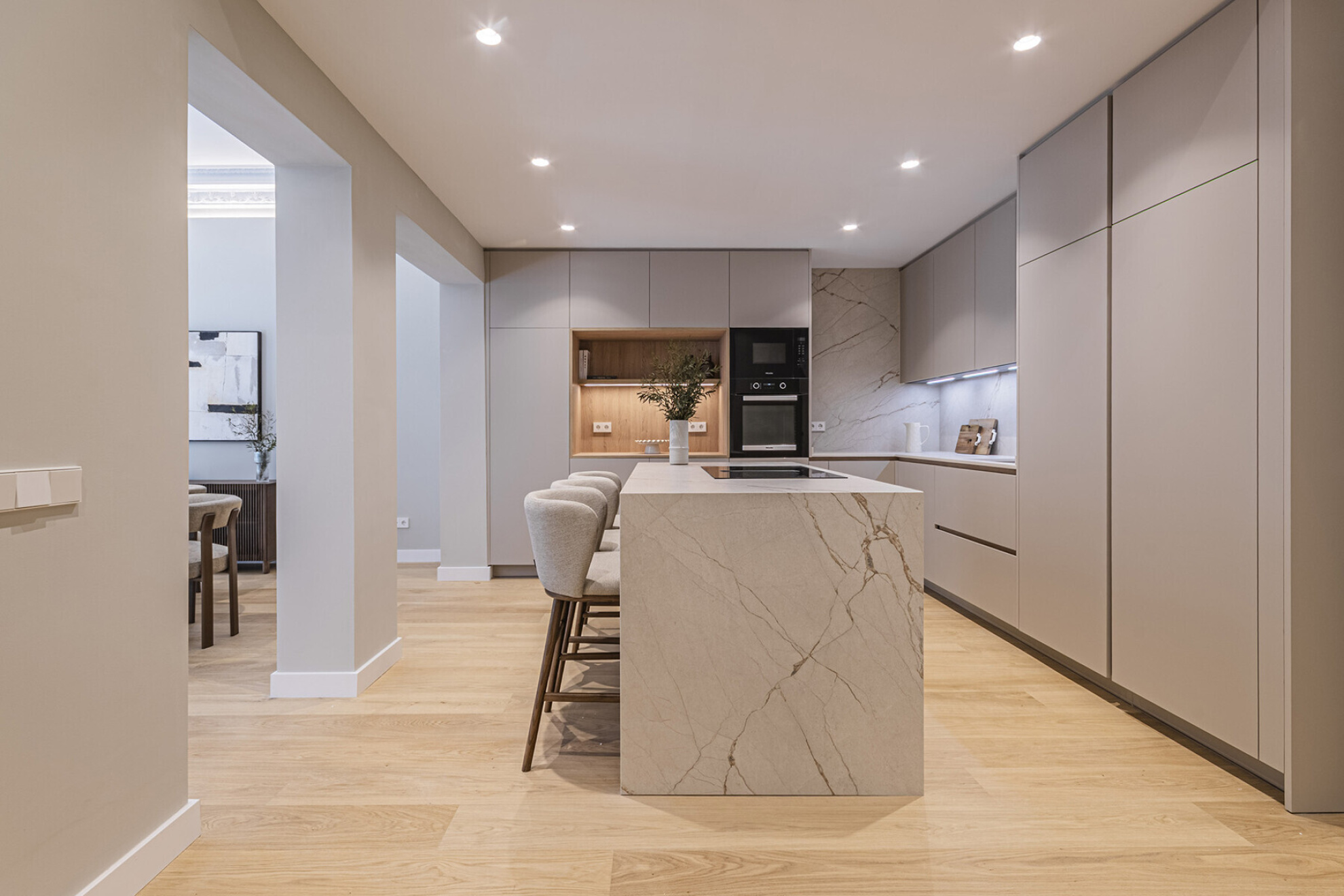  Elegant 5 Bedroom Renovated Apartment in Barcelona - 物件實景