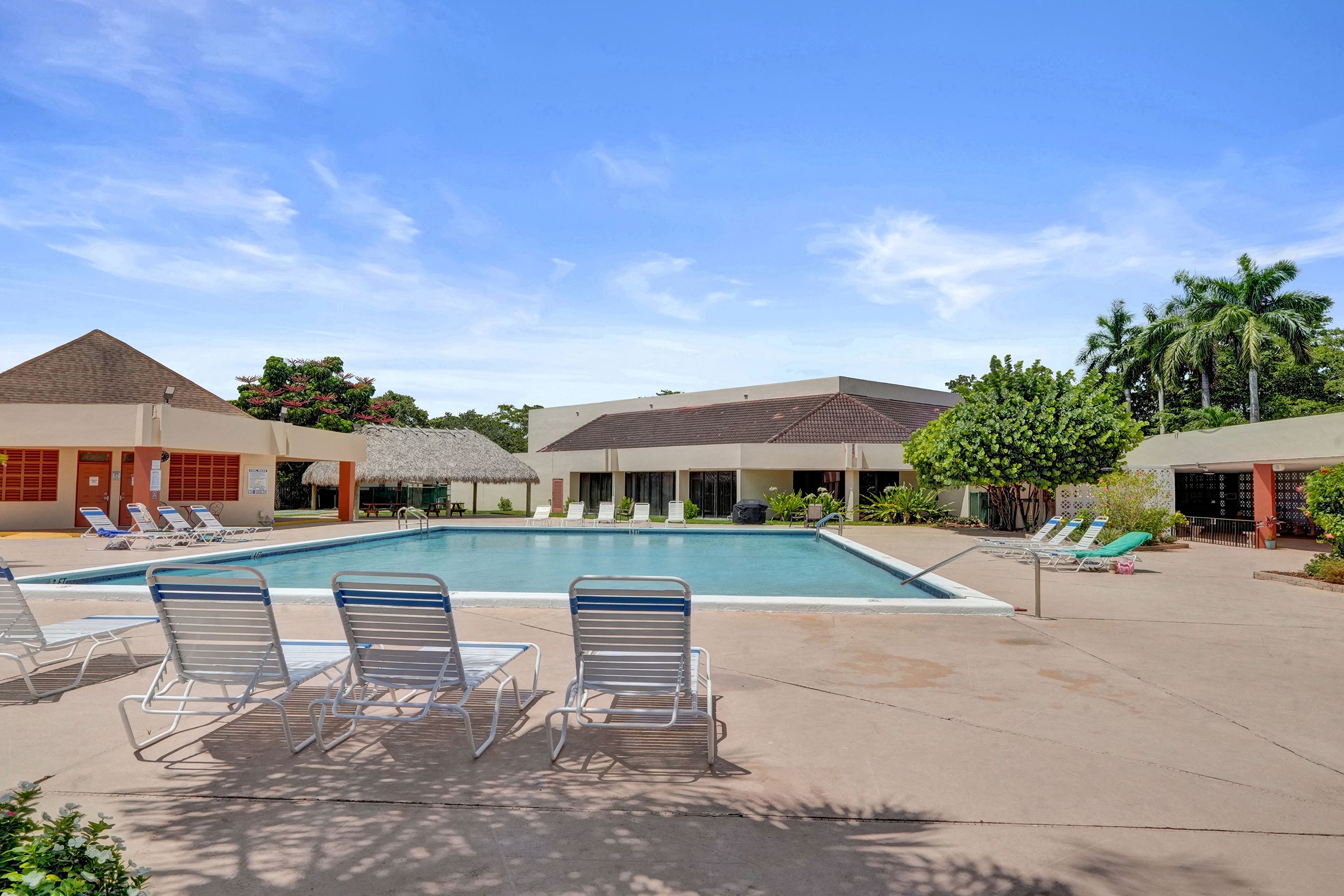  2651 Sunrise Lakes Drive E, Sunrise, FL, 33322 - 物件實景