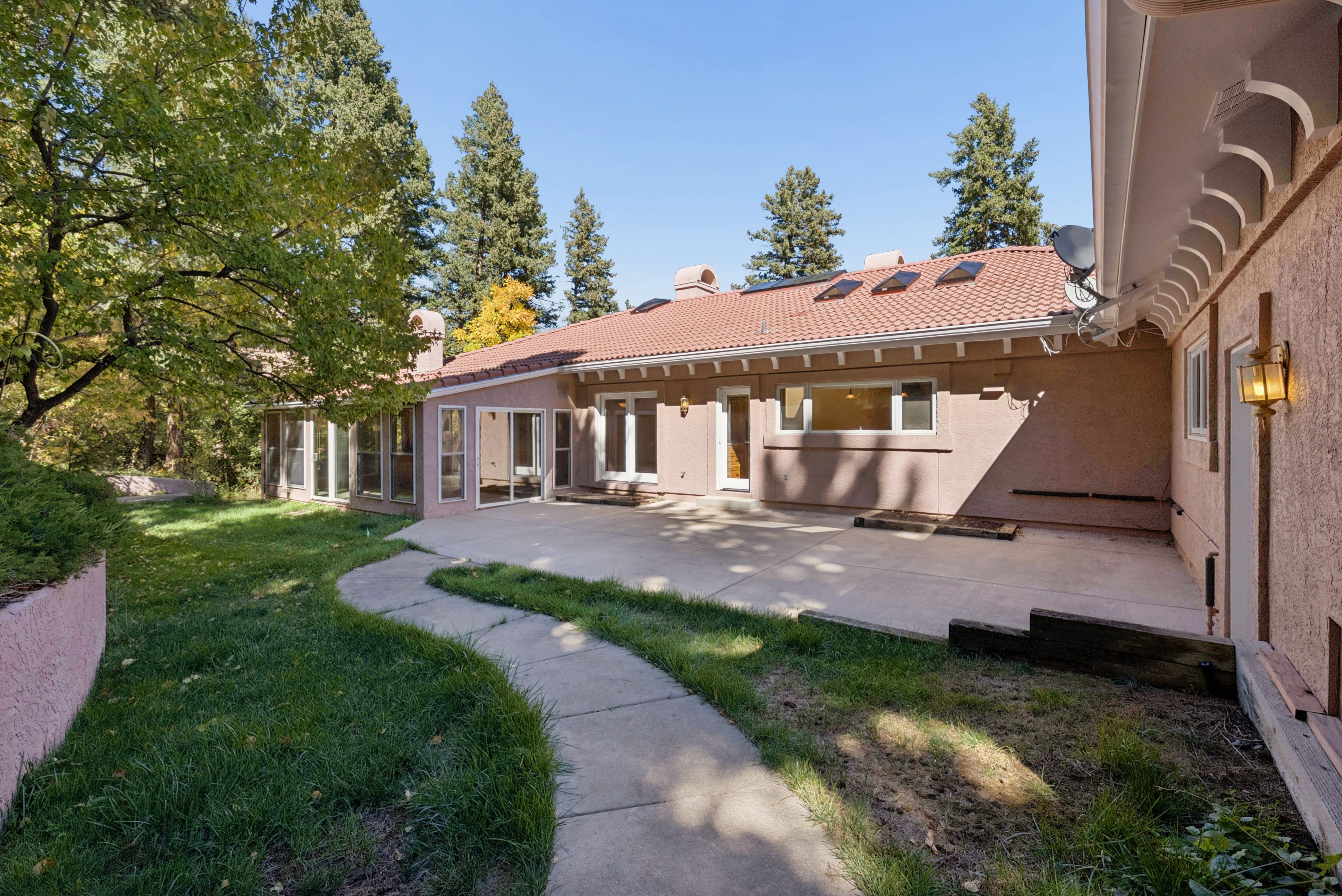  Custom Art Klein Residence on Nearly an Acre in Broadmoor - 物件實景