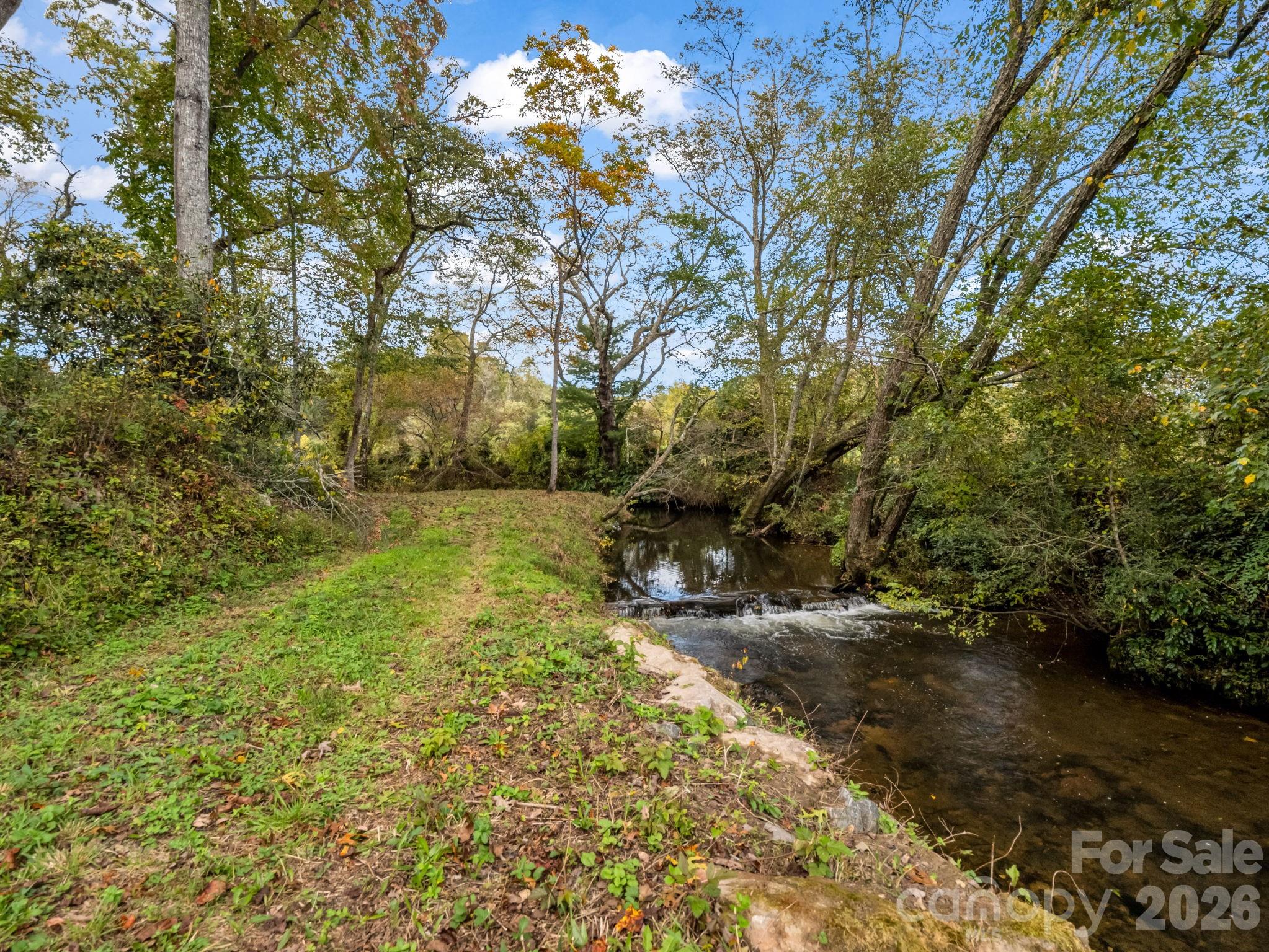 Mills River, North Carolina, 28759, United States, 3 Bedrooms Bedrooms, ,2 BathroomsBathrooms,Residential,For Sale,1982663