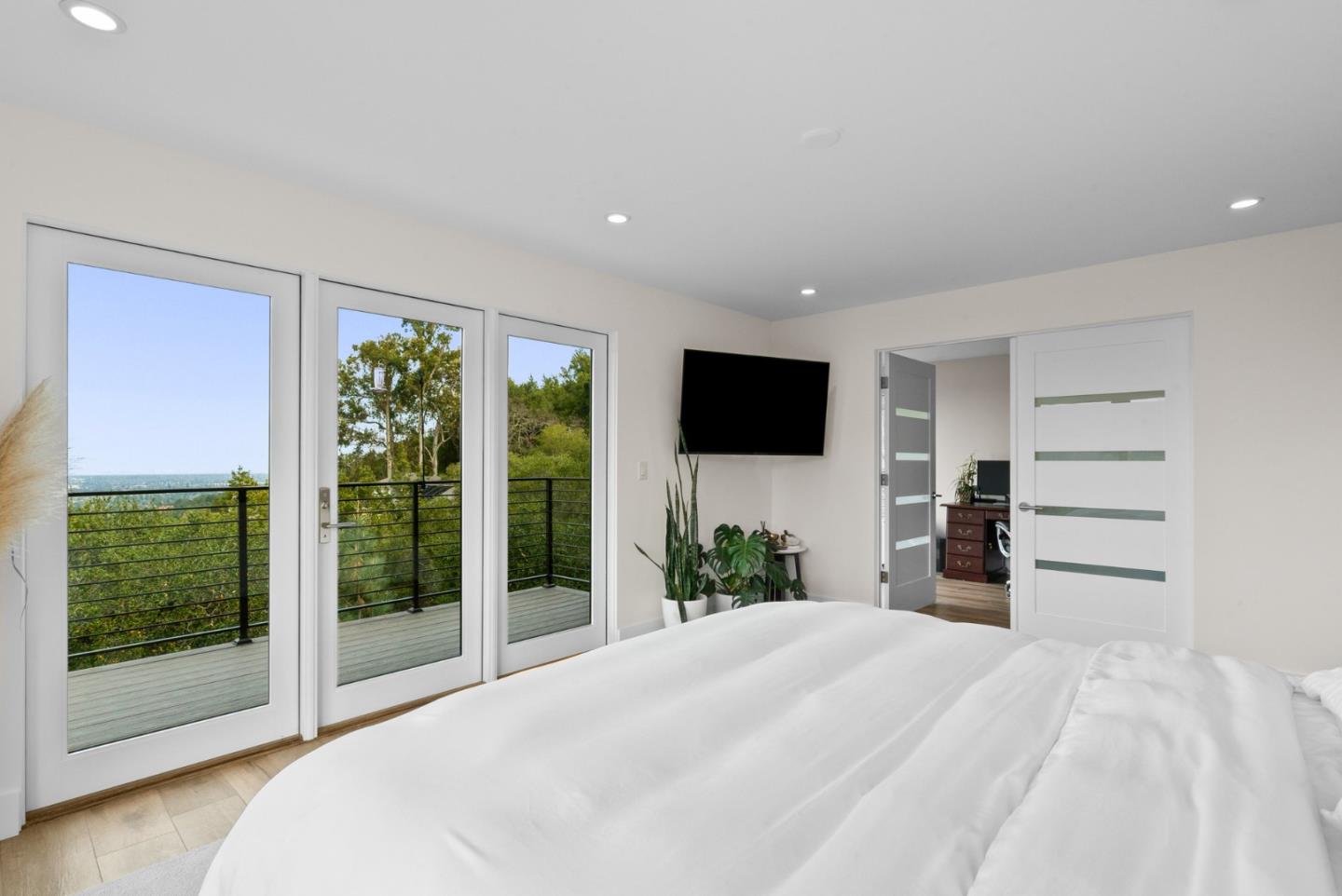 Los Gatos, California, 95030, United States, 5 Bedrooms Bedrooms, ,6 BathroomsBathrooms,Residential,For Sale,1997013