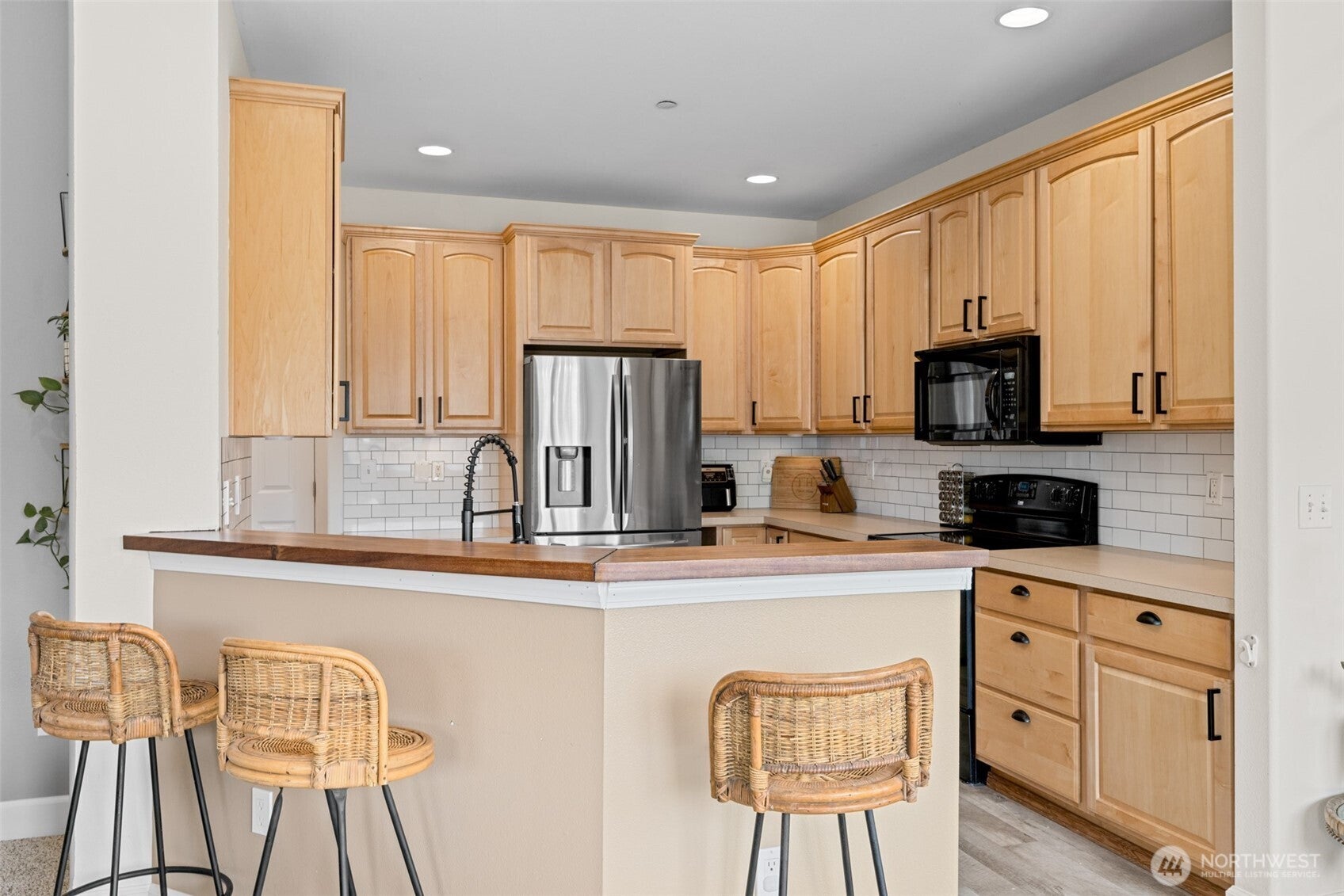 Port Angeles, Washington, 98363, United States, 3 Bedrooms Bedrooms, ,2 BathroomsBathrooms,Residential,For Sale,1982168