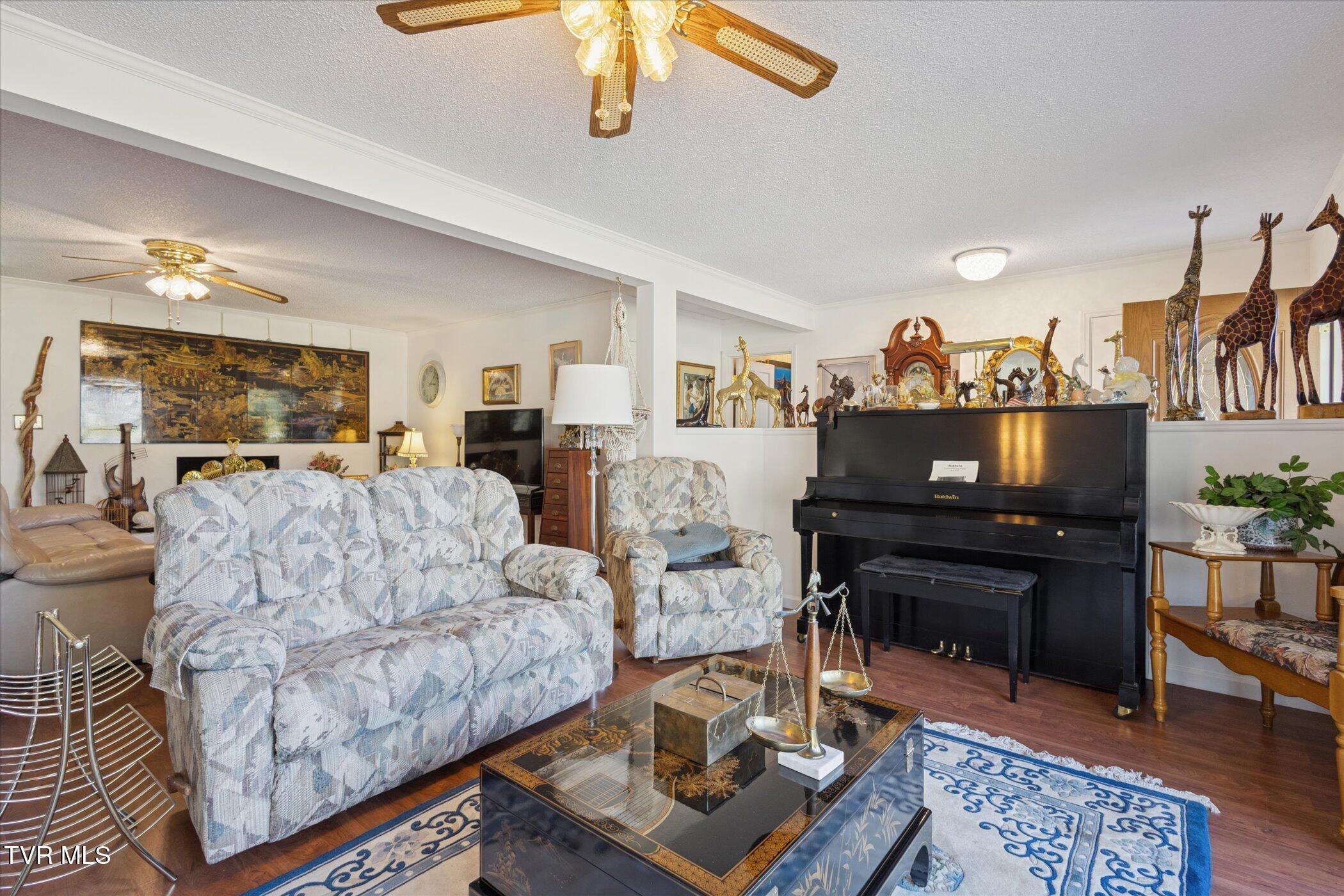 Johnson City, Tennessee, 37604, United States, 4 Bedrooms Bedrooms, ,3 BathroomsBathrooms,Residential,For Sale,1978550