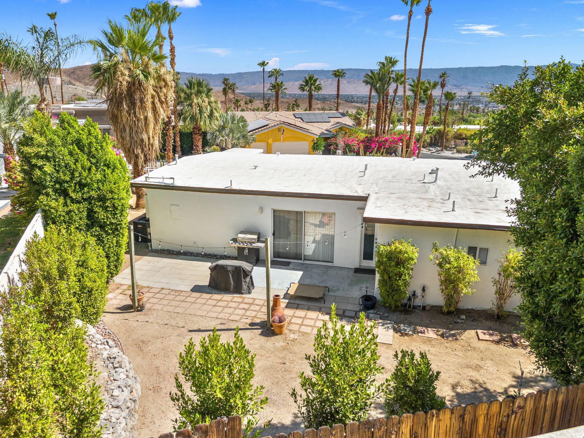 Cathedral City, California, 92234, United States, 3 Bedrooms Bedrooms, ,3 BathroomsBathrooms,Residential,For Sale,1896973