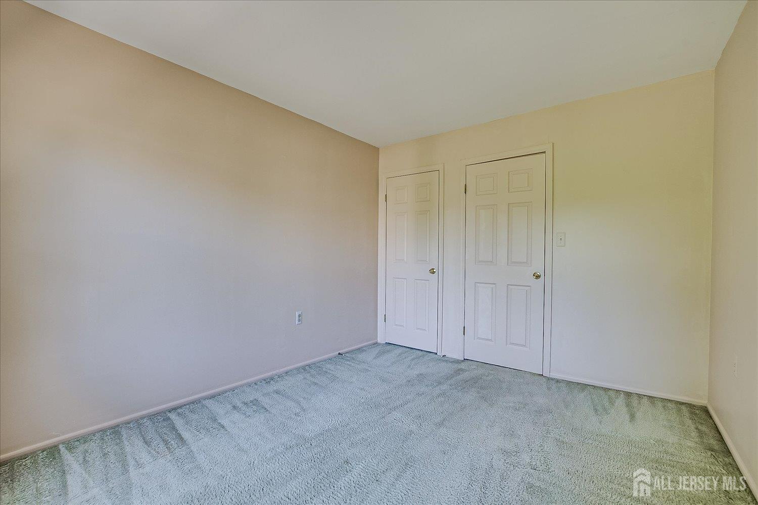 South Plainfield, New Jersey, 07080, United States, 4 Bedrooms Bedrooms, ,3 BathroomsBathrooms,Residential,For Sale,1934191