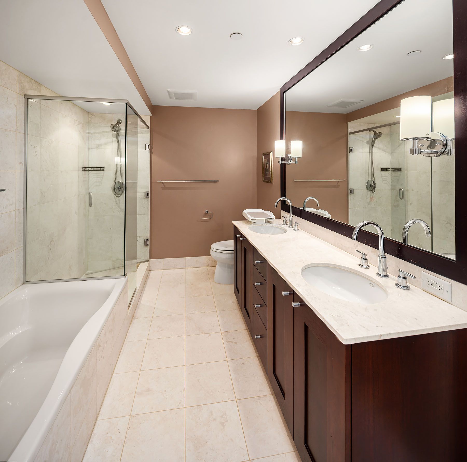  650 Bellevue Wy NE, Bellevue, WA 98004 - 物件實景