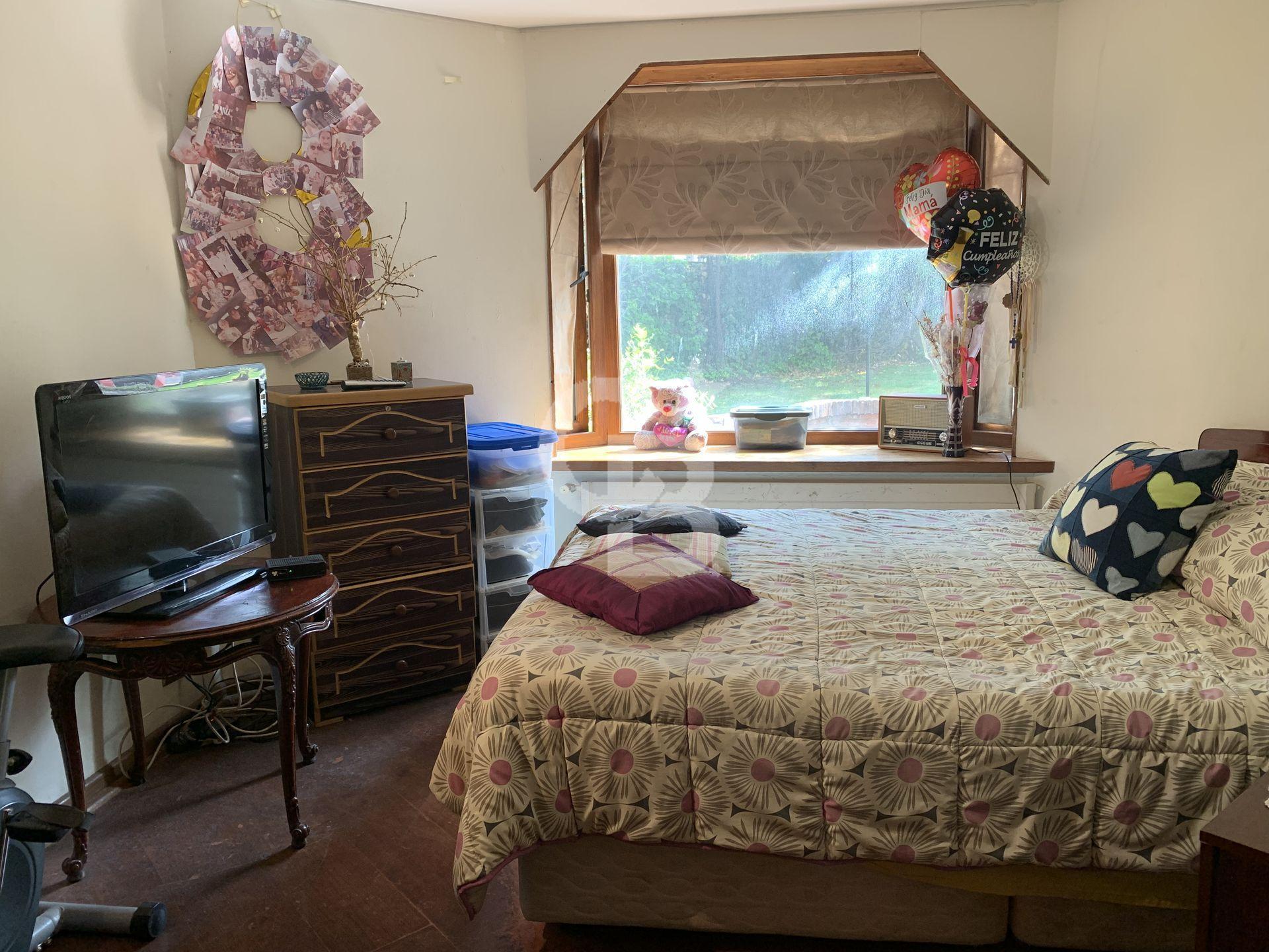 La Reina, Chile, 5 Bedrooms Bedrooms, ,6 BathroomsBathrooms,Residential,For Sale,1970888