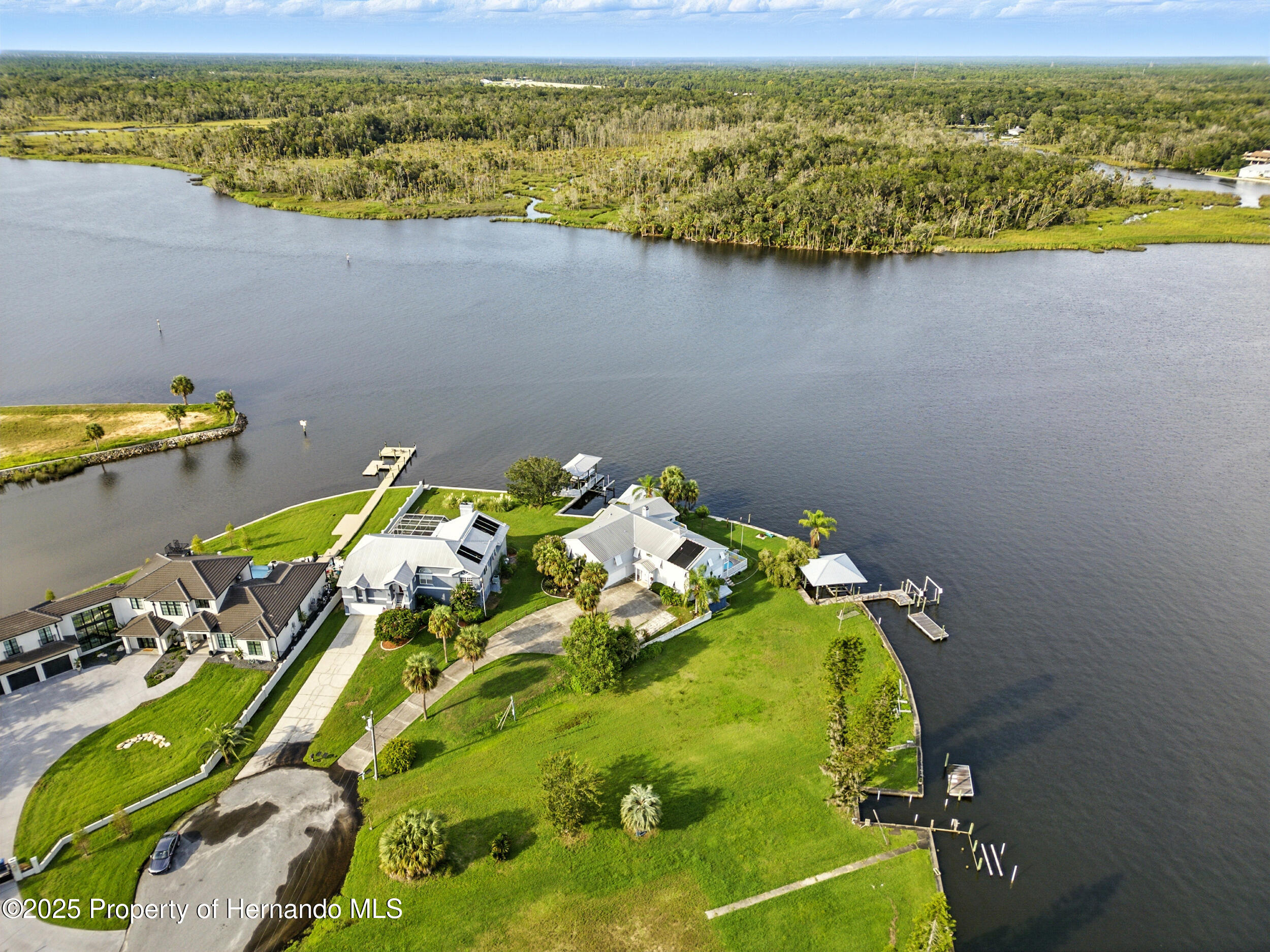 Crystal River, Florida, 34429, United States, 4 Bedrooms Bedrooms, ,3 BathroomsBathrooms,Residential,For Sale,1976078