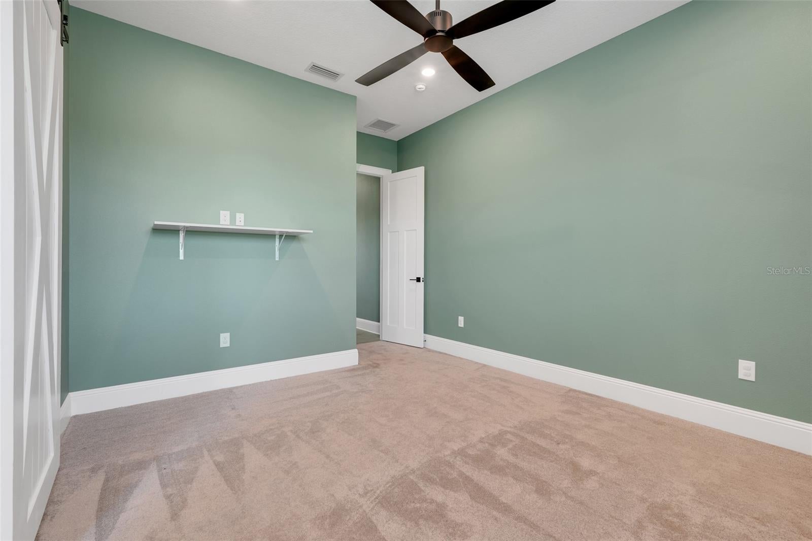 GROVELAND, Florida, 34736, United States, 4 Bedrooms Bedrooms, ,5 BathroomsBathrooms,Residential,For Sale,1792752