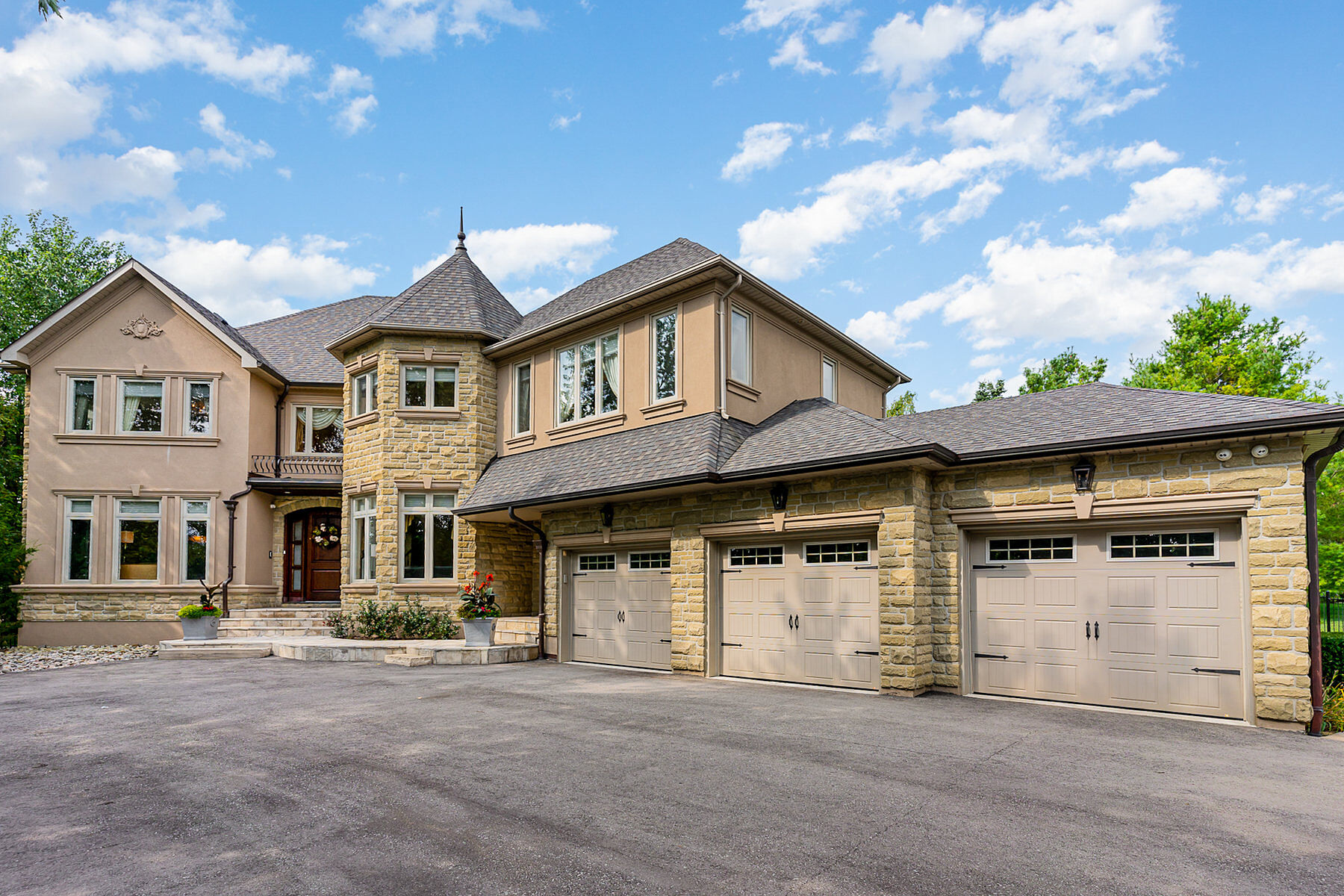  Custom Estate Home - 物件實景