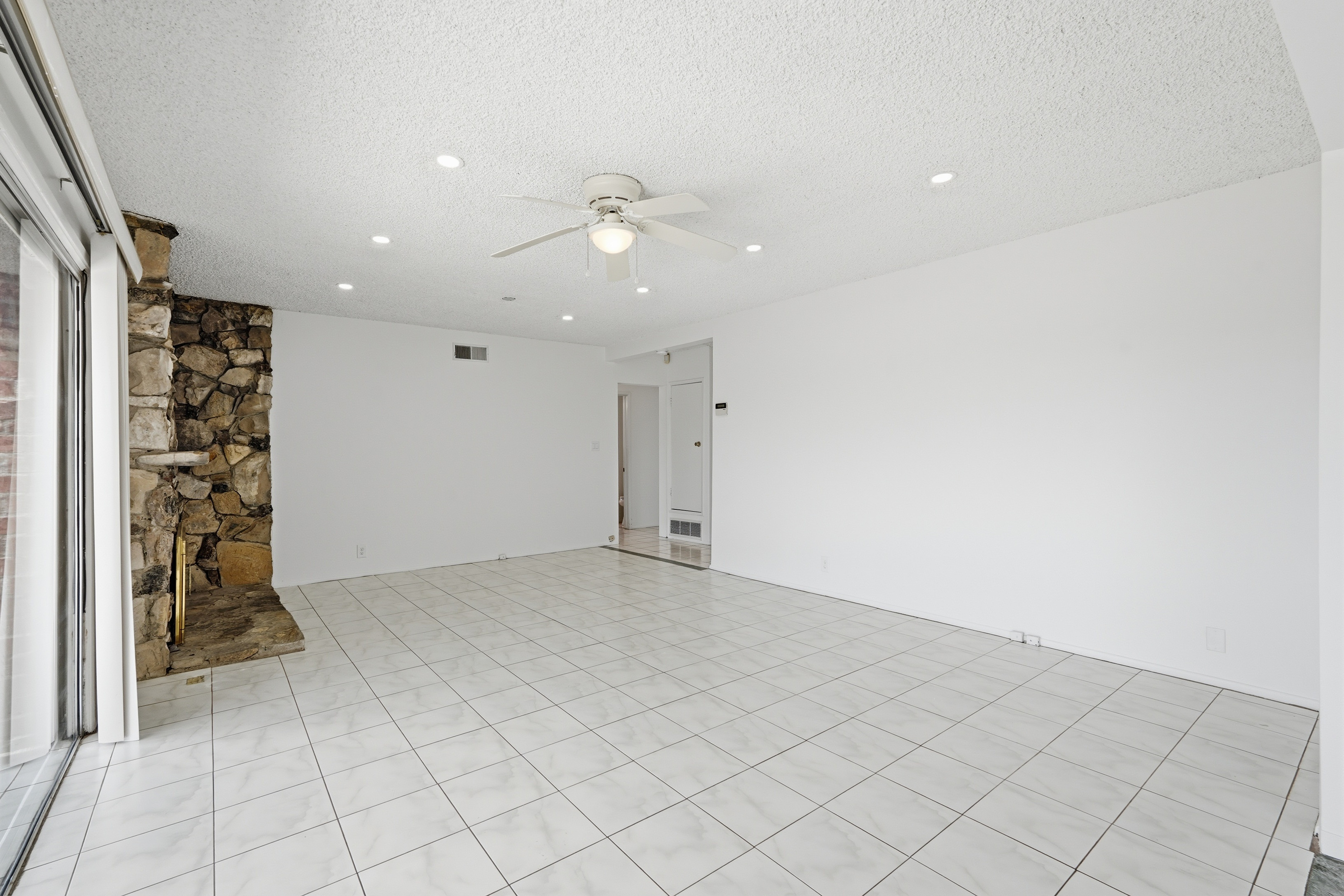  15627 Prairie Avenue, Lawndale, CA 90260 - 物件實景
