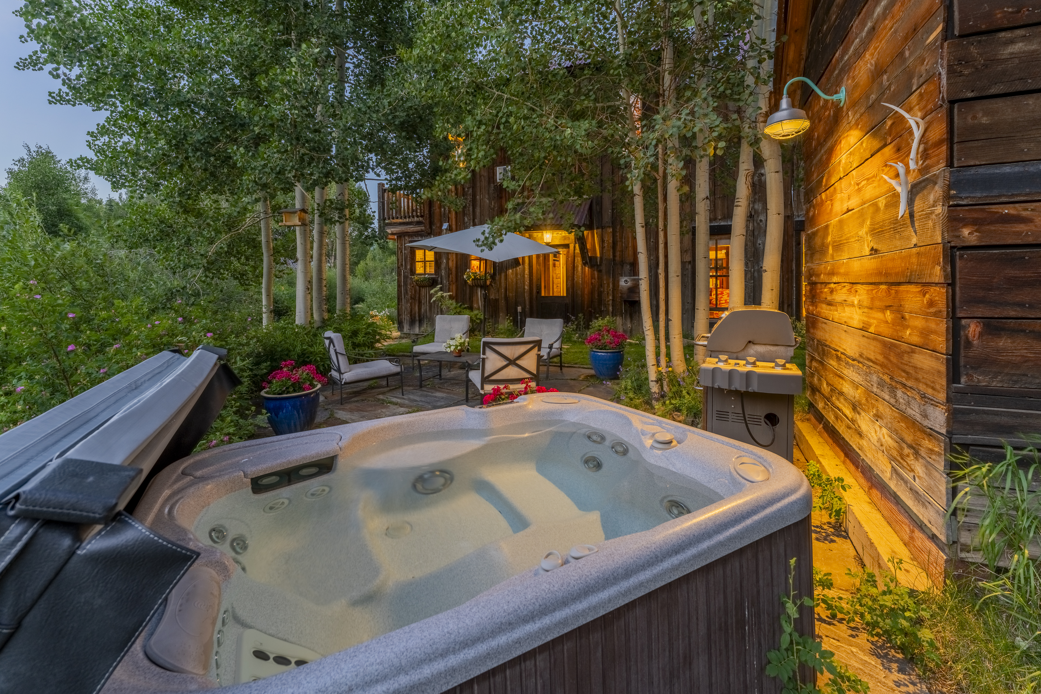 BEAR ALLEY - Unwrap The Fairytale - A Once-In-A-Lifetime Creekside Compound - 物件實景