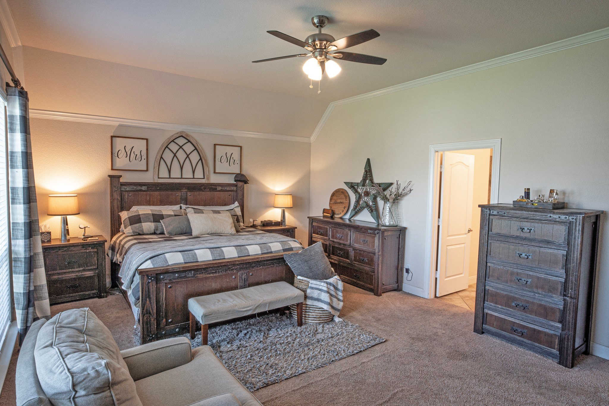 Angleton, Texas, 77515, United States, 4 Bedrooms Bedrooms, ,2 BathroomsBathrooms,Residential,For Sale,2049018