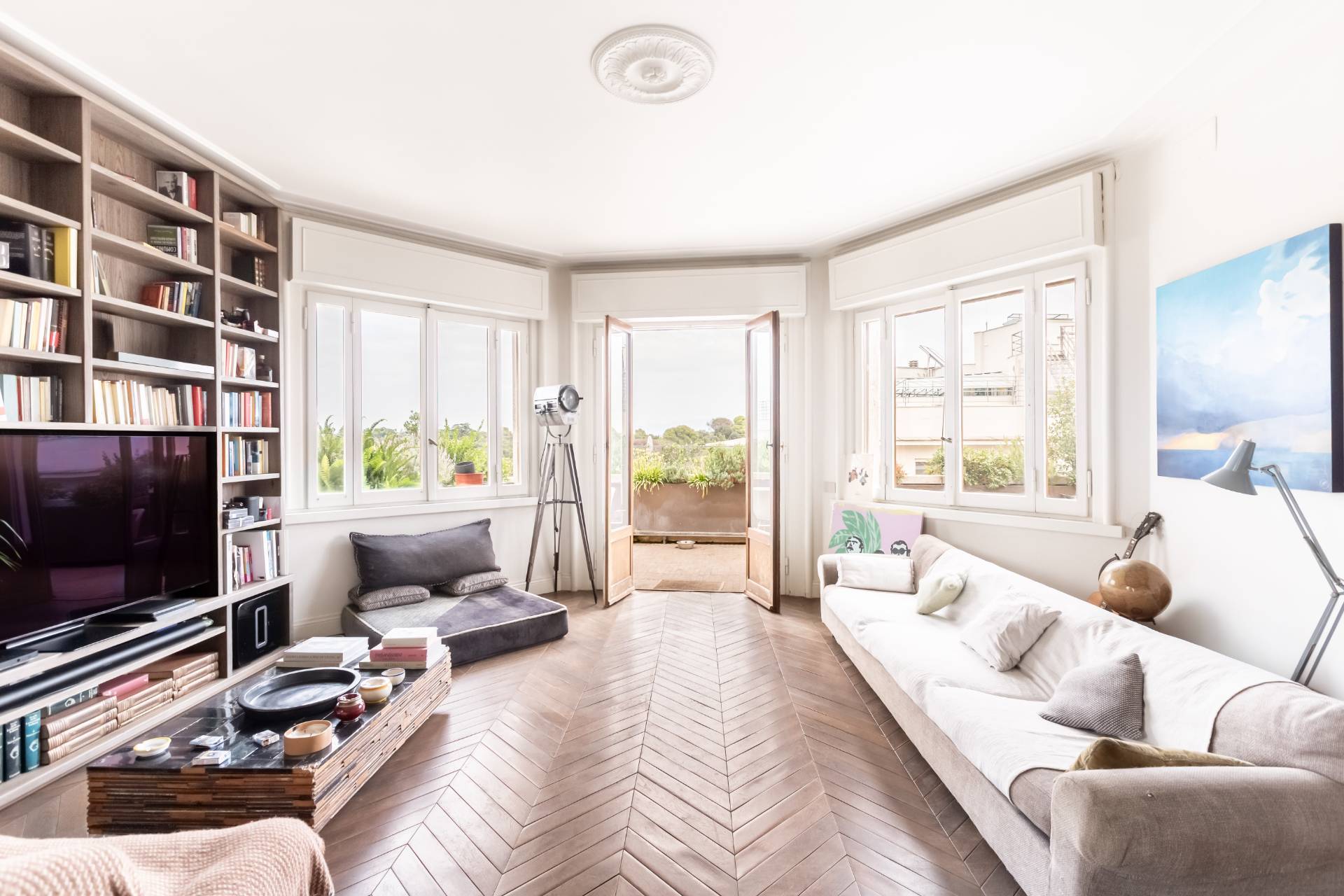 Roma, Roma, 00100, IT, 3 Bedrooms Bedrooms, ,4 BathroomsBathrooms,Residential,For Sale,1949736