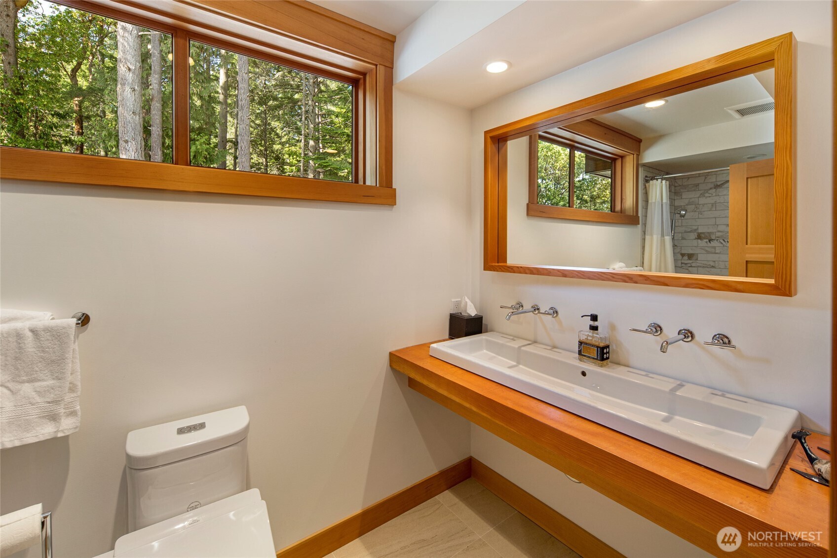 Friday Harbor, Washington, 98250, United States, 2 Bedrooms Bedrooms, ,2 BathroomsBathrooms,Residential,For Sale,1850093
