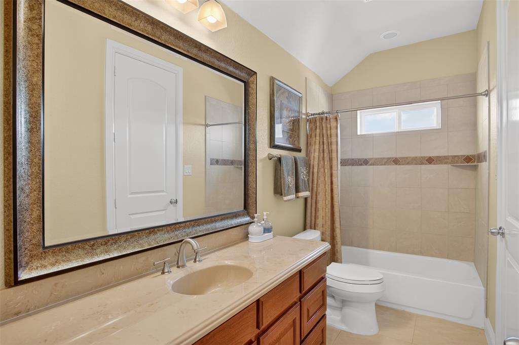 Grand Prairie, Texas, 75104, United States, 4 Bedrooms Bedrooms, ,5 BathroomsBathrooms,Residential,For Sale,2018050