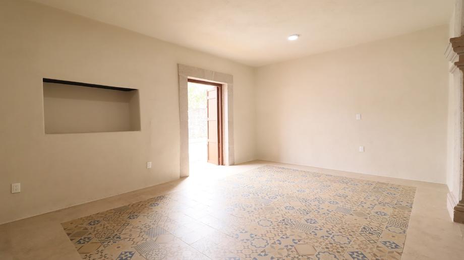 Pátzcuaro, Michoacán de Ocampo, 61606, Mexico, 5 Bedrooms Bedrooms, ,3 BathroomsBathrooms,Residential,For Sale,1729660