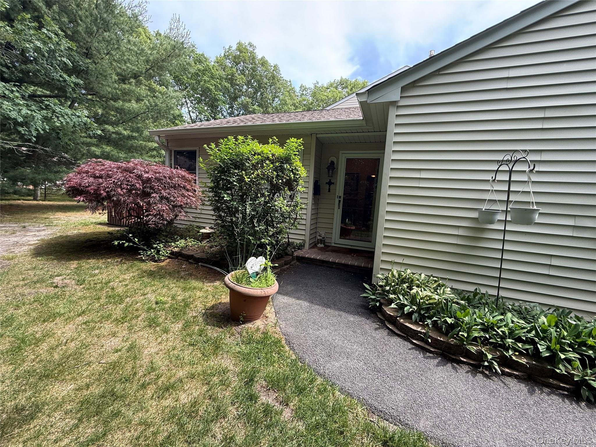  64 Cobbleridge Lane, Manorville, NY, 11949 - 物件實景