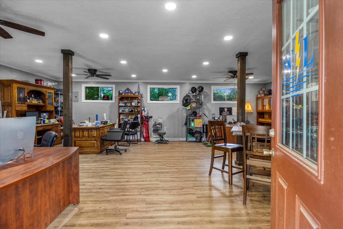 Carthage, Texas, 75633, United States, 5 Bedrooms Bedrooms, ,4 BathroomsBathrooms,Residential,For Sale,1804016