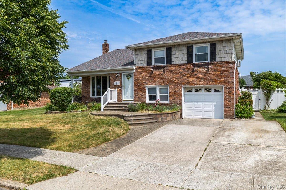 Grant St, Farmingdale, NY 11735