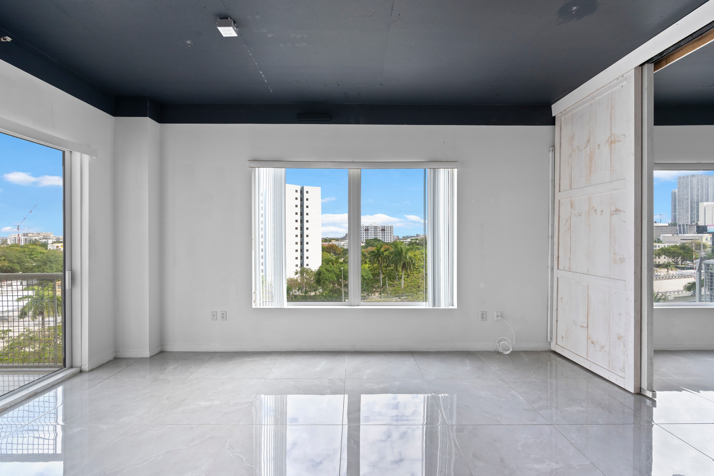  10 SW South River Dr, Miami, FL, 33130 - 物件實景