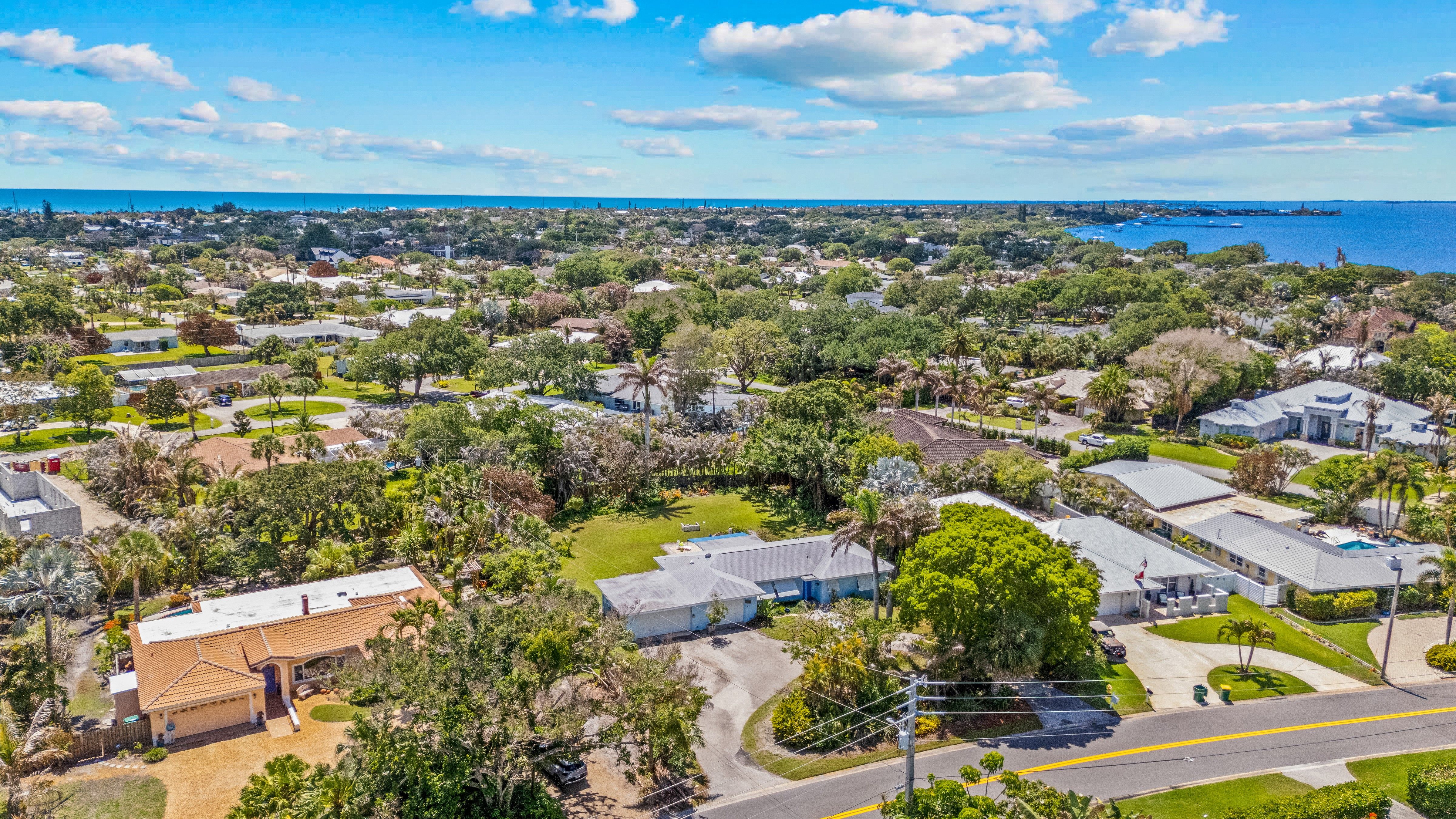 1209 S Riverside Drive, Indialantic, FL, 32903 - 物件實景