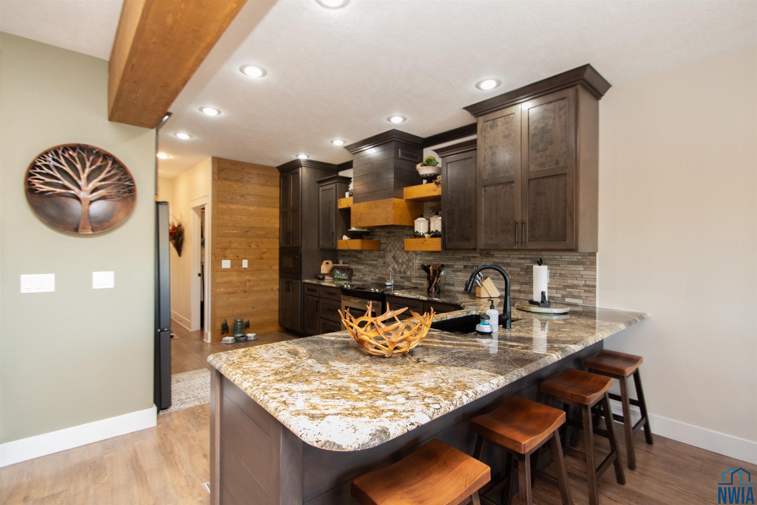 McCook Lake, South Dakota, 57049, United States, 3 Bedrooms Bedrooms, ,4 BathroomsBathrooms,Residential,For Sale,1974954