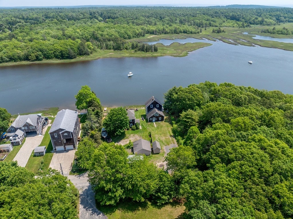 Marion, Massachusetts, 02738, United States, 4 Bedrooms Bedrooms, ,2 BathroomsBathrooms,Residential,For Sale,1851346