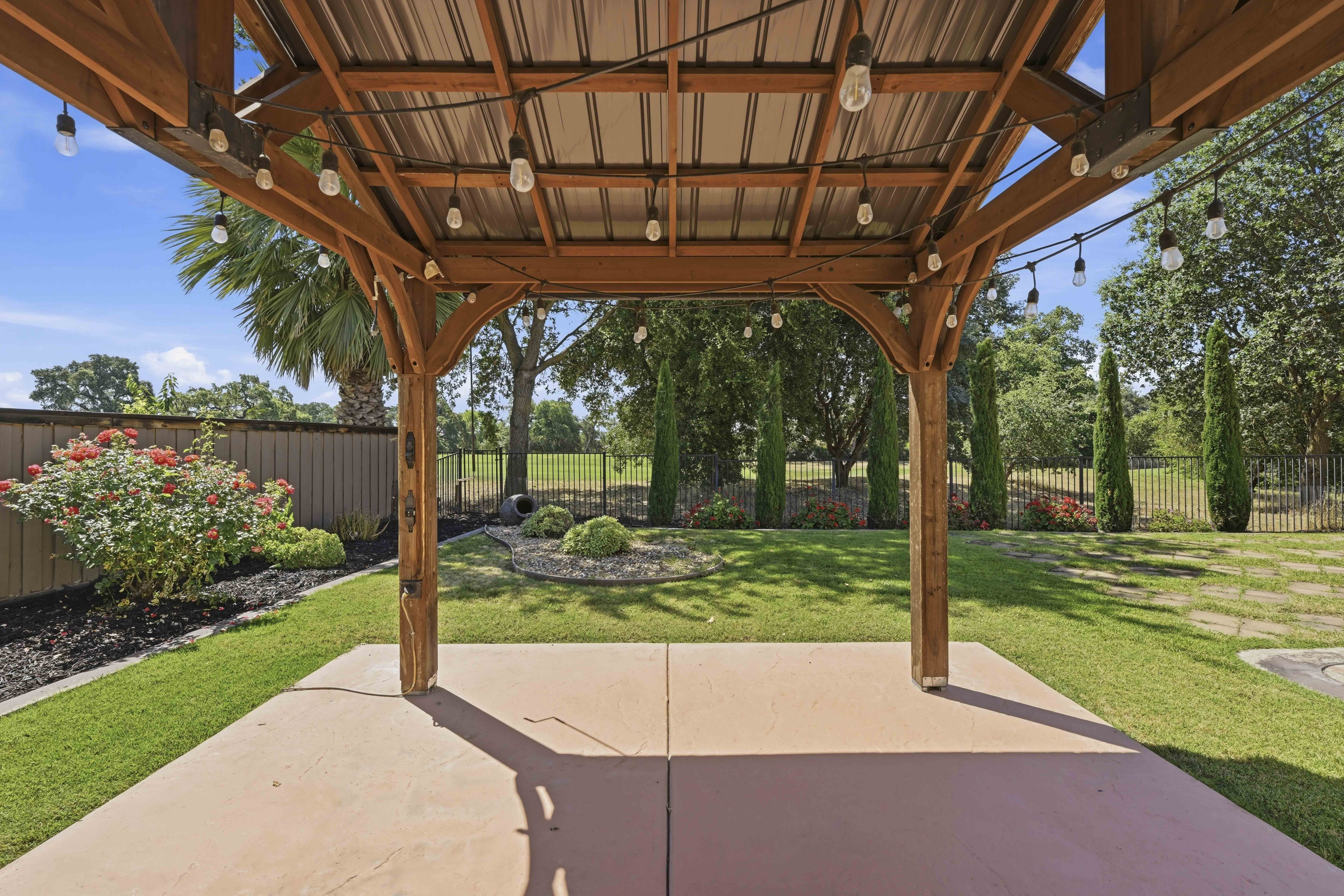  8587 Indianwood Lane, Roseville, CA 95747 - 物件實景
