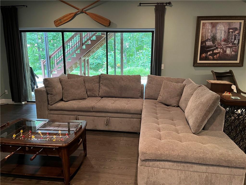 Cumming, Georgia, 30041, United States, 3 Bedrooms Bedrooms, ,3 BathroomsBathrooms,Residential,For Sale,1914655