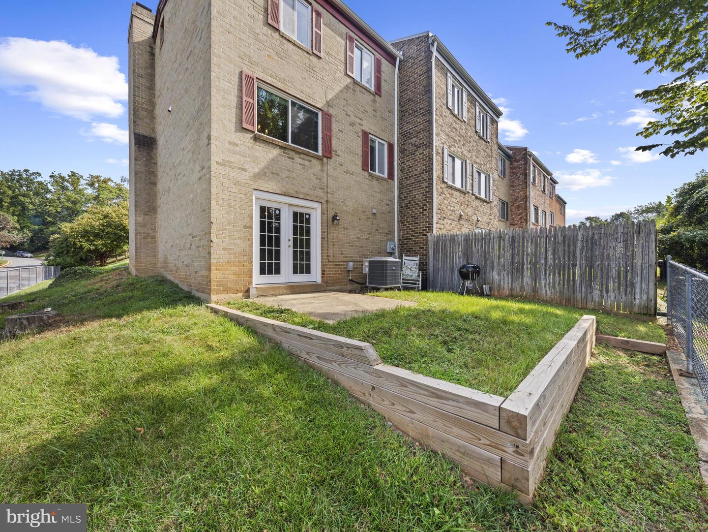 Annandale, Virginia, 22003, United States, 3 Bedrooms Bedrooms, ,4 BathroomsBathrooms,Residential,For Sale,2001924