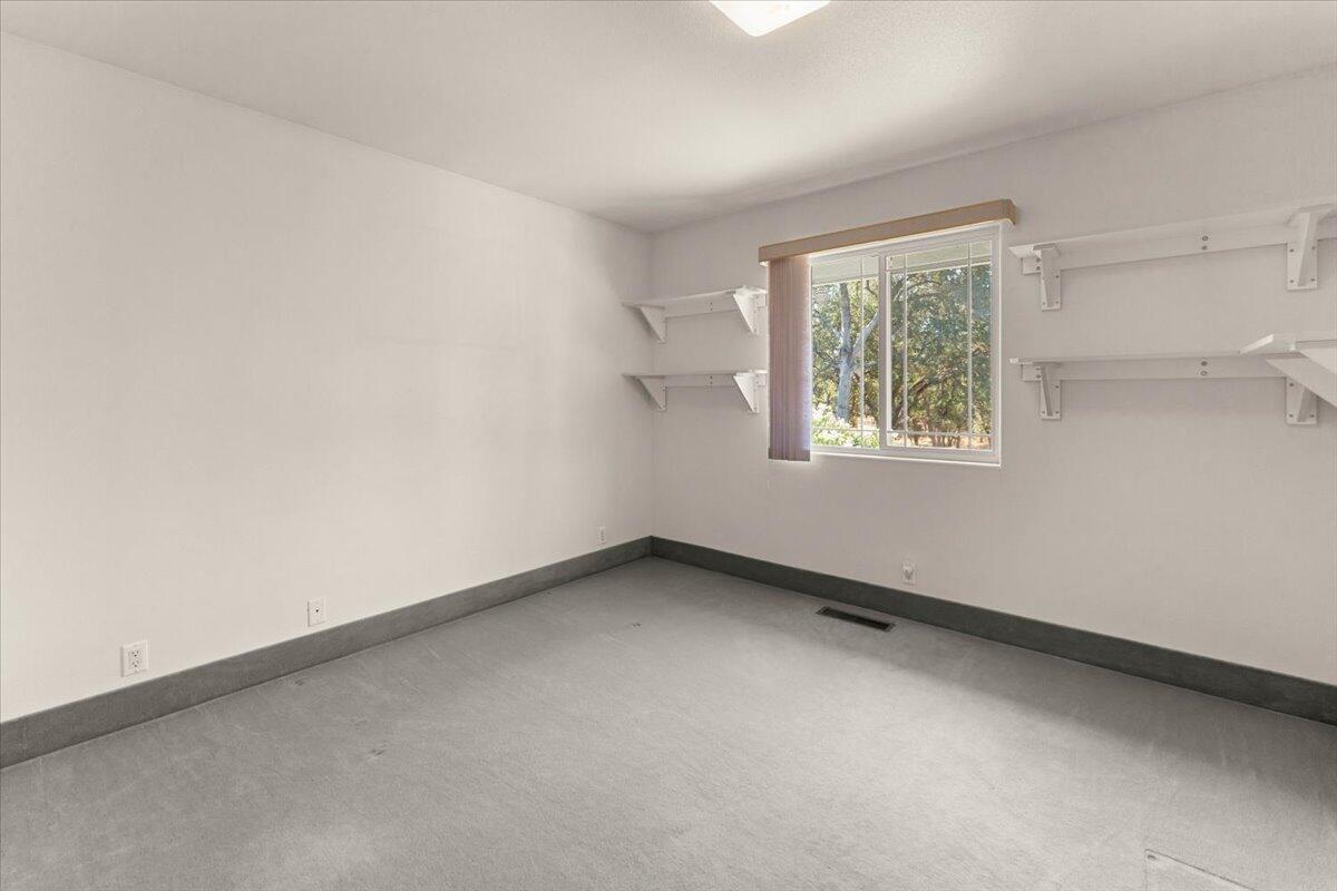 Red Bluff, California, 96080, United States, 4 Bedrooms Bedrooms, ,4 BathroomsBathrooms,Residential,For Sale,1905885