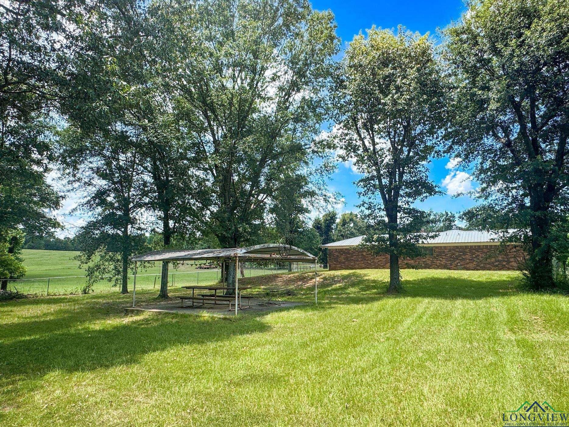 Linden, Texas, 75563, United States, 3 Bedrooms Bedrooms, ,3 BathroomsBathrooms,Residential,For Sale,1974630