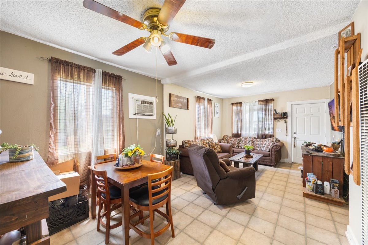 San Jacinto, California, 92583, United States, 6 Bedrooms Bedrooms, ,4 BathroomsBathrooms,Residential,For Sale,1977505