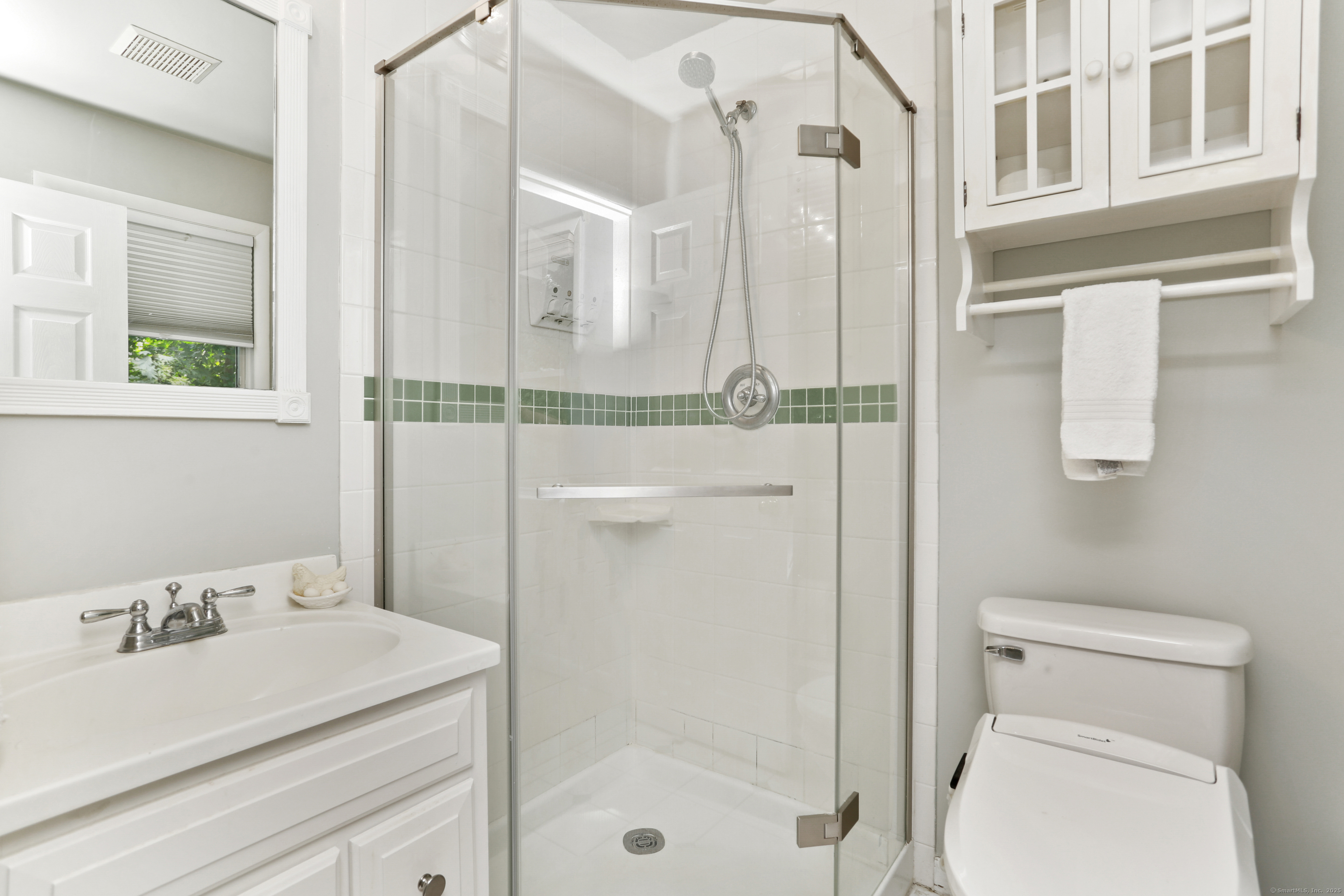 Norwalk, Connecticut, 06850, United States, 3 Bedrooms Bedrooms, ,2 BathroomsBathrooms,Residential,For Sale,1934607