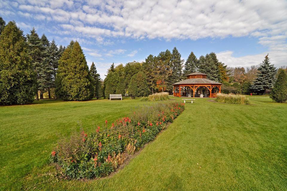 Edina, Minnesota, 55435, United States, 4 Bedrooms Bedrooms, ,3 BathroomsBathrooms,Residential,For Sale,1907442
