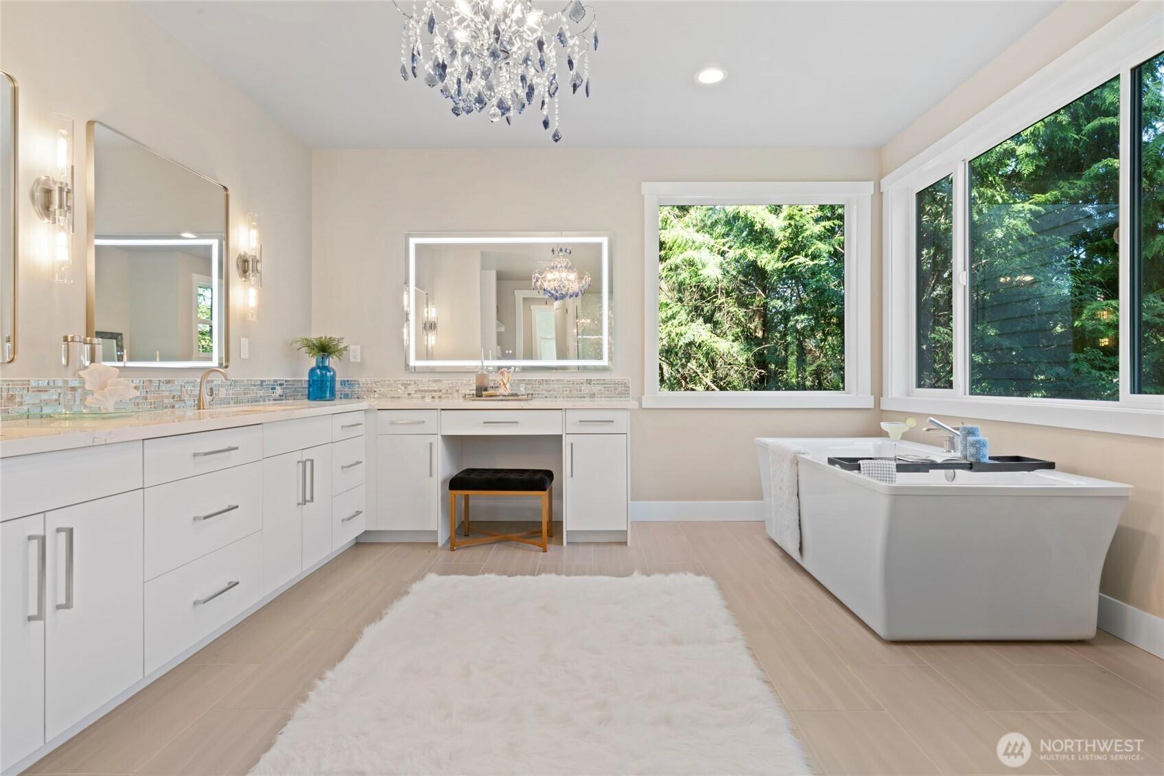 BELLEVUE, Washington, 98004, United States, 5 Bedrooms Bedrooms, ,5 BathroomsBathrooms,Residential,For Sale,1875592
