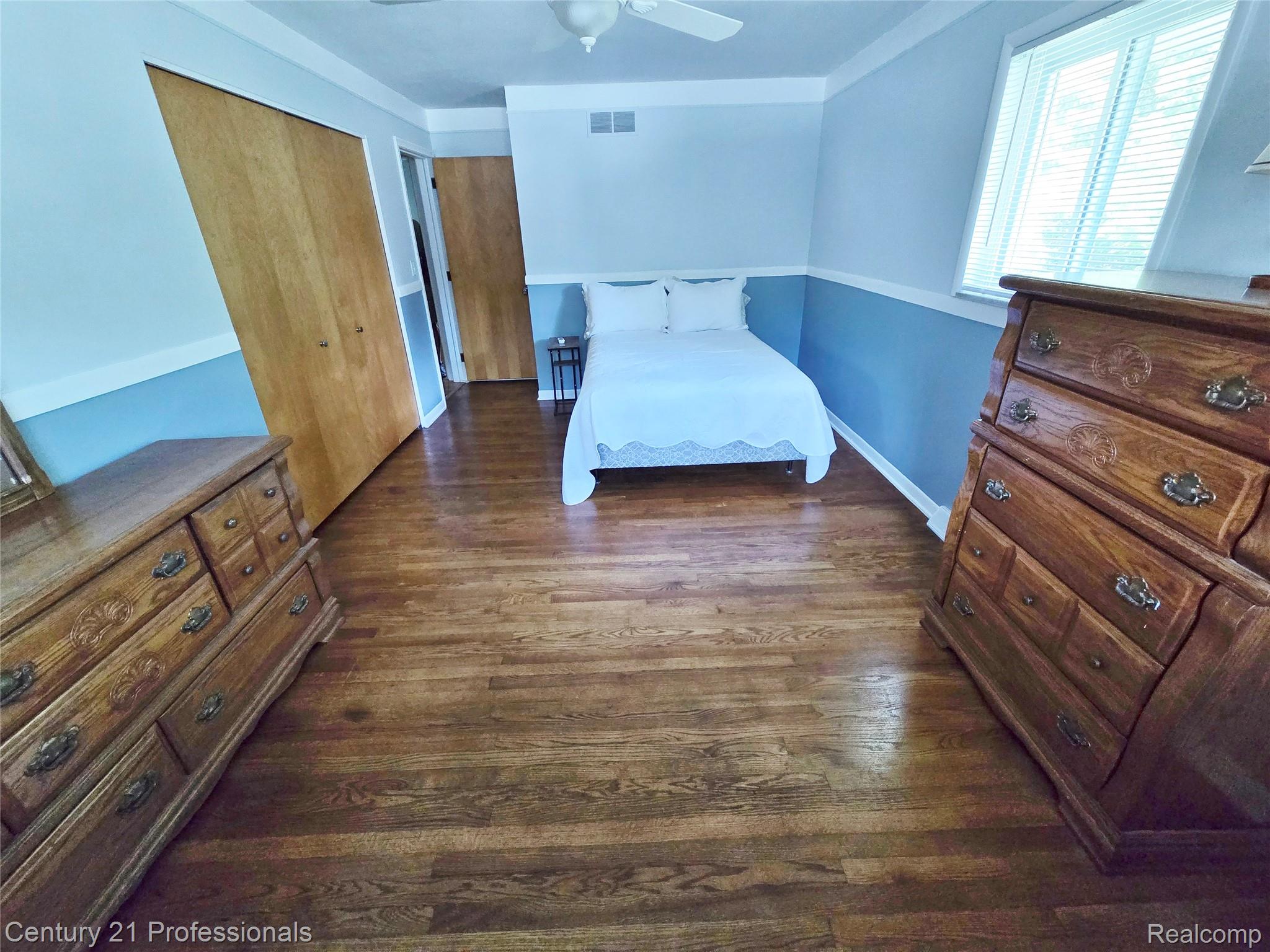 RochesterHills, Michigan, 48309, United States, 3 Bedrooms Bedrooms, ,3 BathroomsBathrooms,Residential,For Sale,1973960