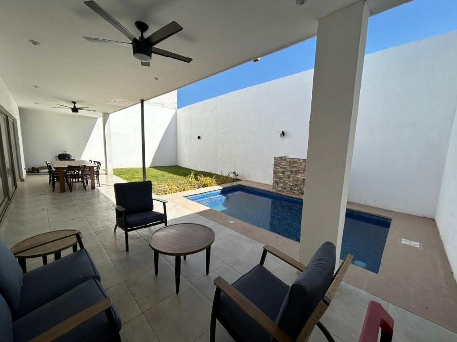 CIRCUITO MONTE ALBAN, Torreón, Coahuila de Zaragoza, 27106, Mexico, 4 Bedrooms Bedrooms, ,4 BathroomsBathrooms,Residential,For Sale,CIRCUITO MONTE ALBAN,1474730