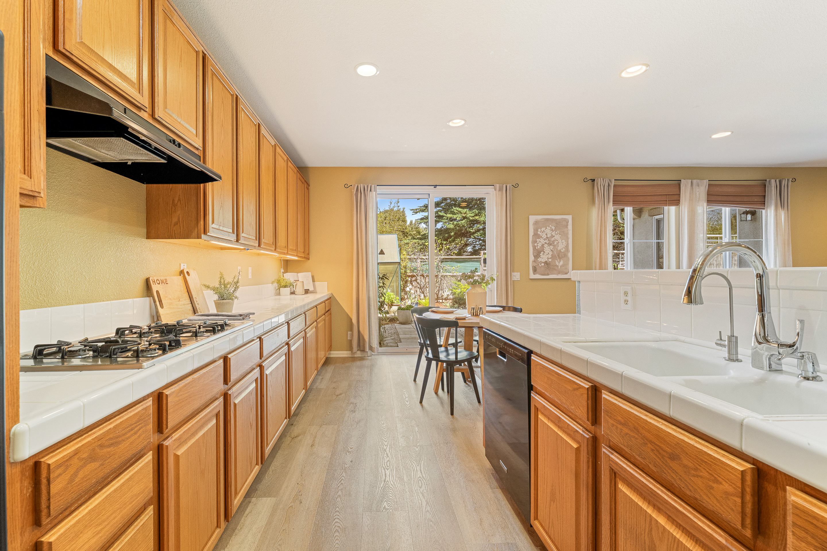  4460 Peninsula Point Drive - 物件實景