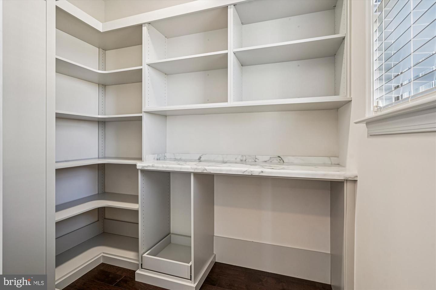 Dumfries, Virginia, 22026, United States, 3 Bedrooms Bedrooms, ,3 BathroomsBathrooms,Residential,For Sale,1988317