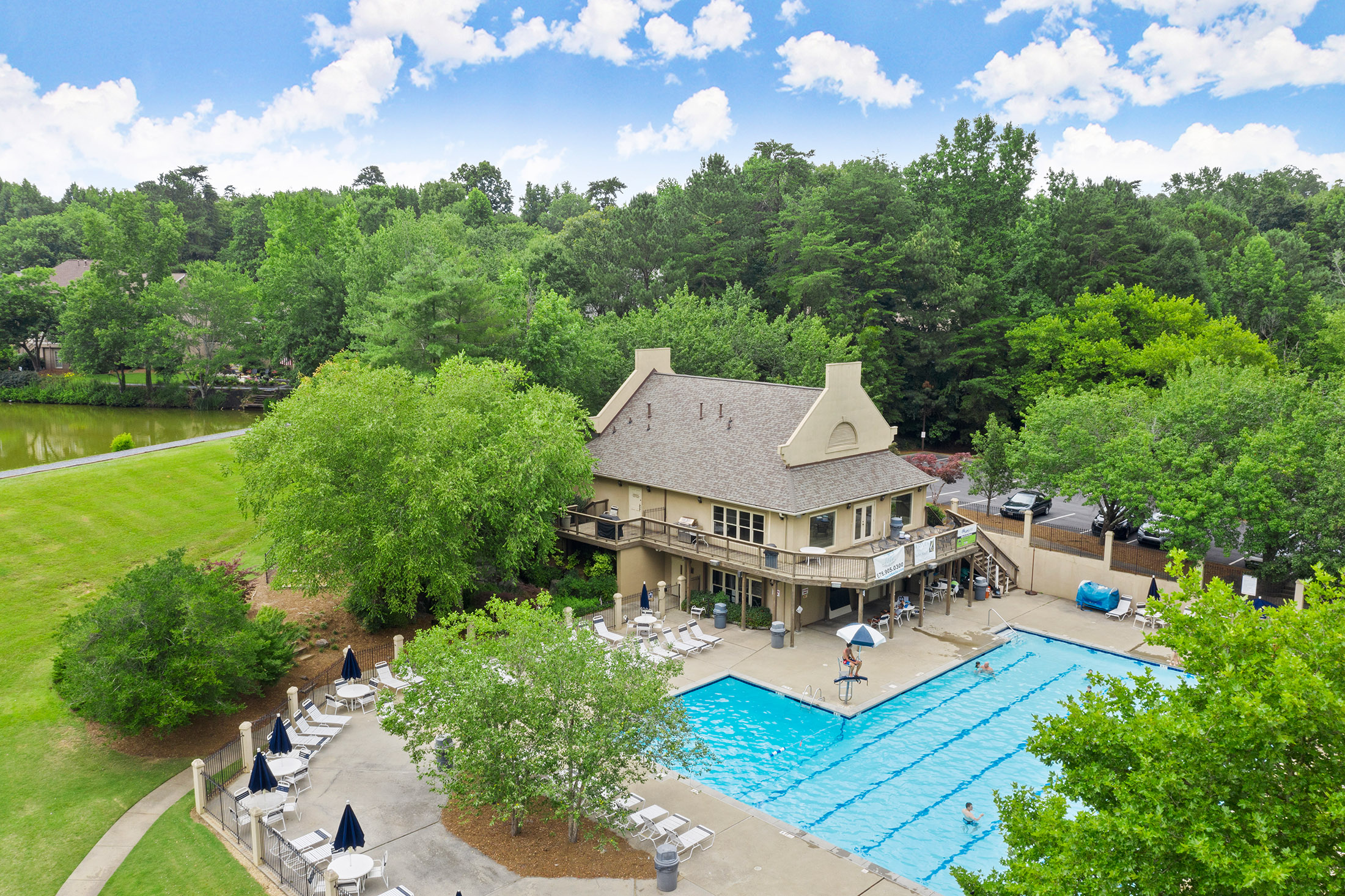  Custom-Built Home in The Grove at Highland Pointe - 物件實景