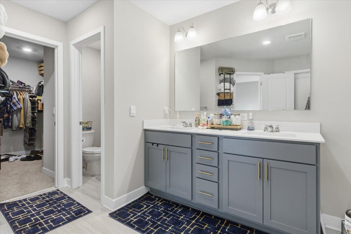 Prior Lake, Minnesota, 55352, United States, 5 Bedrooms Bedrooms, ,2 BathroomsBathrooms,Residential,For Sale,2000604