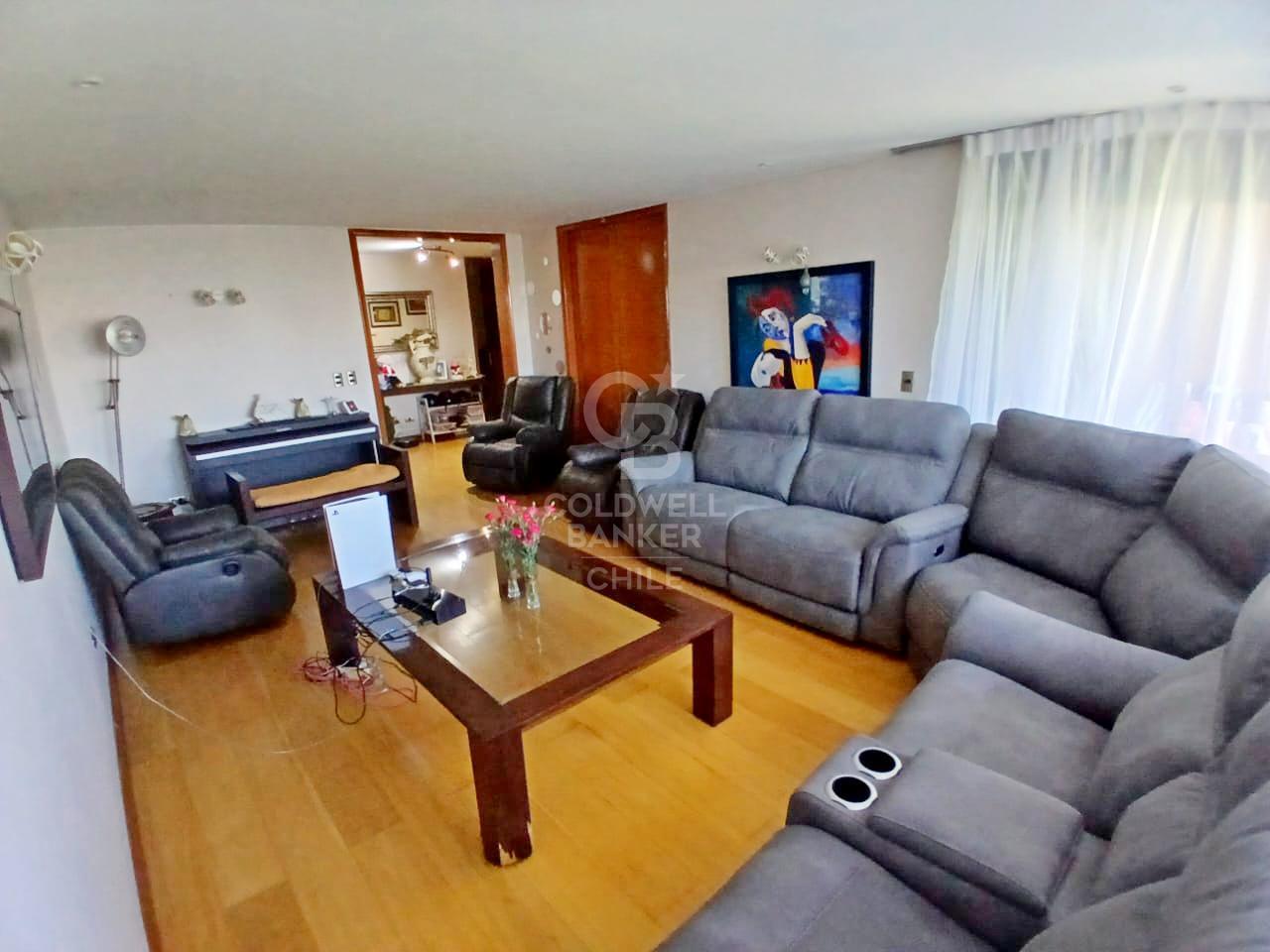 Vitacura, Chile, 5 Bedrooms Bedrooms, ,5 BathroomsBathrooms,Residential,For Sale,1691768